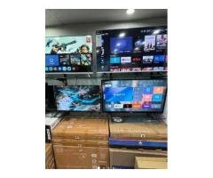32 Inch TCL QLED Smart TV
