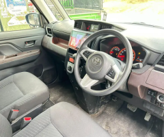 Toyota Roomy XS 2018