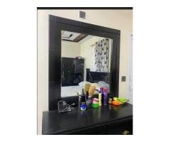 Used Black Dressing Table (4 ft)
