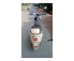 Luyuan Moda 3 Electric Scooty