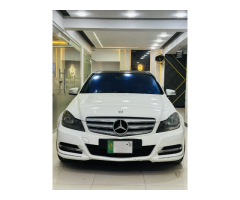 Mercedes C200 Avantgarde 2012
