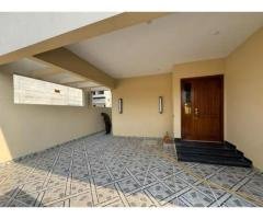 272 Sq Yards 5 Bedroom Luxury Villa for Rent