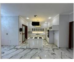 272 Sq Yards 5 Bedroom Luxury Villa for Rent