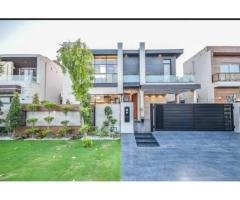 1 Kanal Luxurious Bungalow for Rent