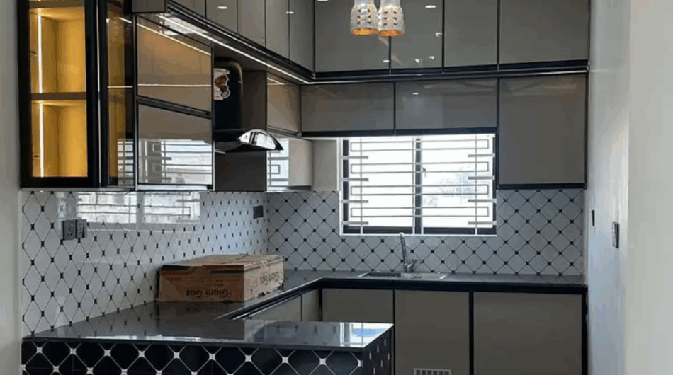 10 Marla Classic House for Sale – Ready to Move