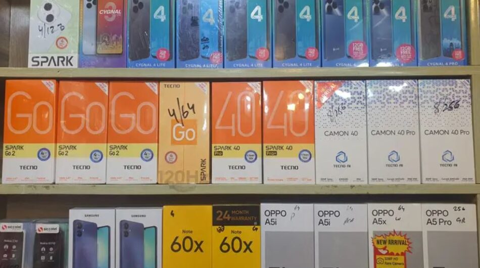 VIVO Y04 – 4GB RAM / 64GB Storage – Stylish & Reliable