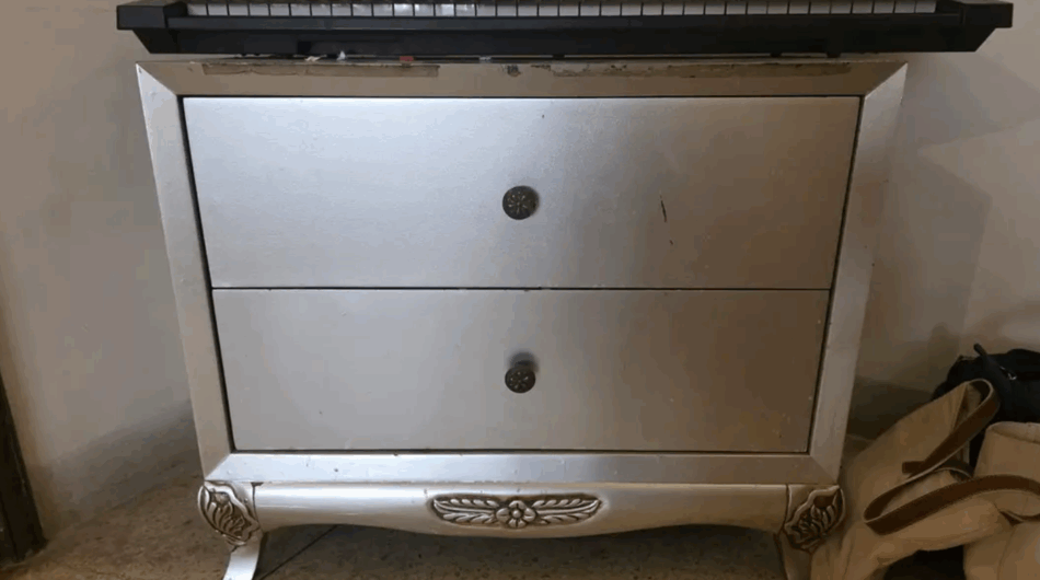 King Size Solid Wooden Bed with Drawers & Mirror – Urgent Sale