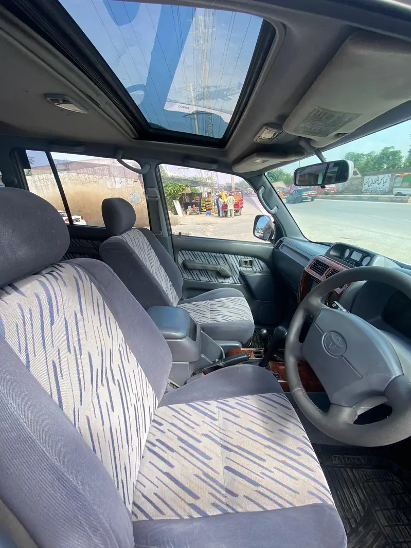 Toyota Prado 1997 – Automatic | White | Sheikh Maltoon Town, Mardan