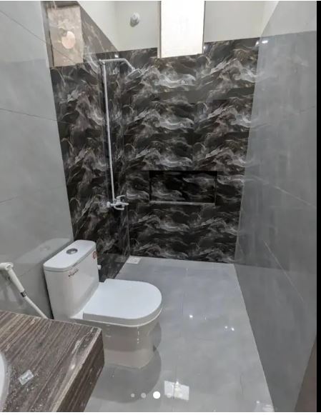 Independent 240 Sq. Yd. Ground + 1 House for Rent