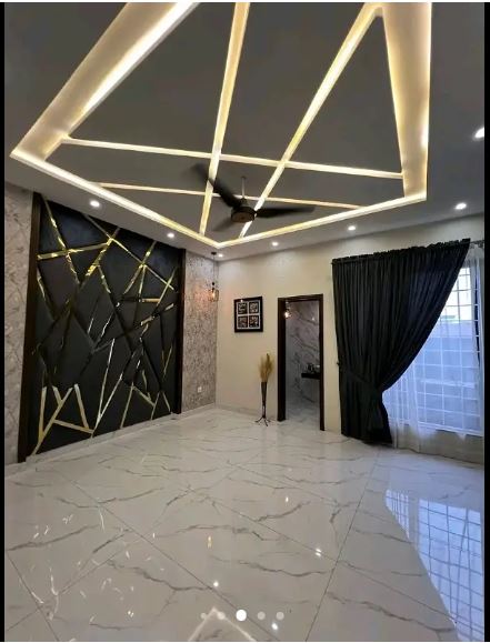 Beautiful 5 Marla House for Rent