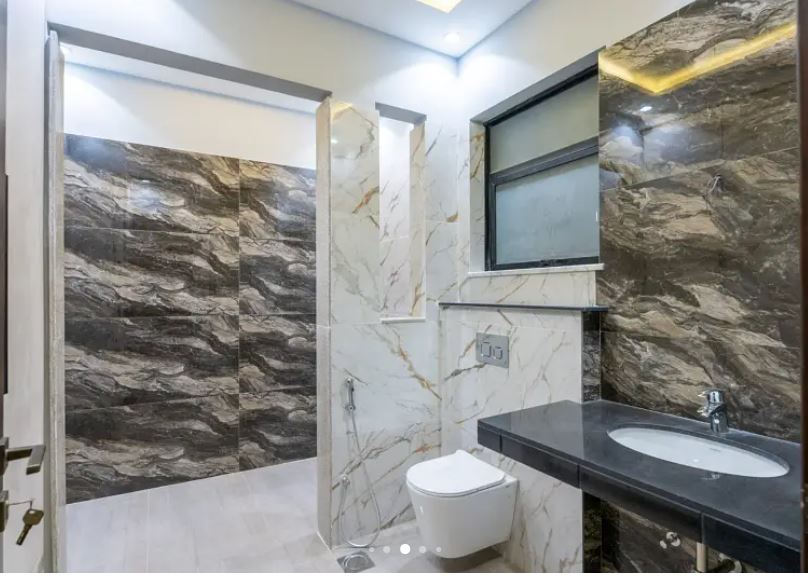 1 Kanal Brand New House for Rent