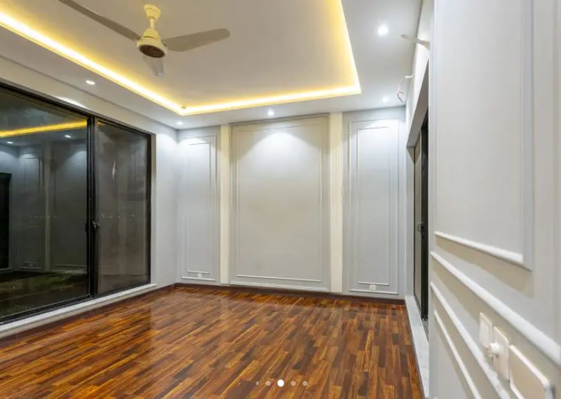 1 Kanal Brand New House for Rent