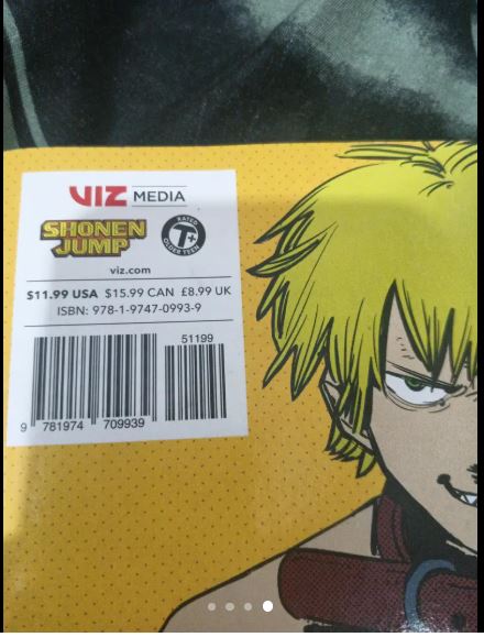 Chainsaw Man Manga Vol. 1 – US Edition by Tatsuki Fujimoto