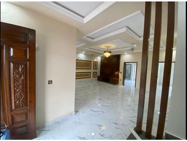 5 Marla Prime Location House for Rent