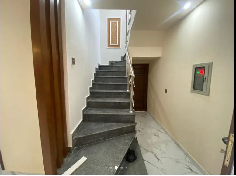 5 Marla Prime Location House for Rent