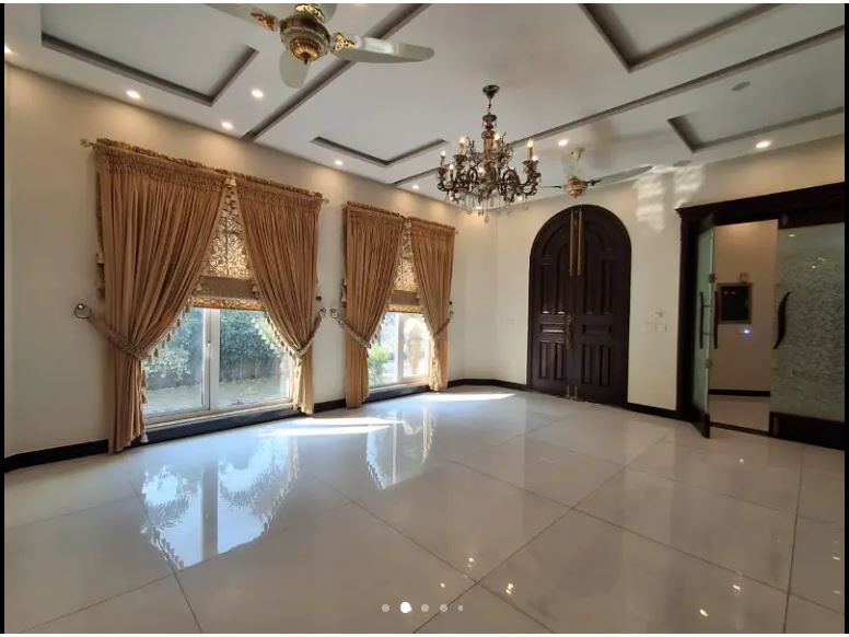 1 Kanal Luxury House for Rent