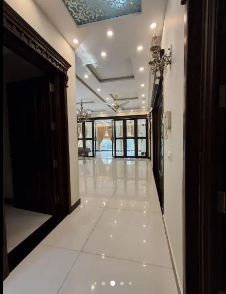 1 Kanal Luxury House for Rent